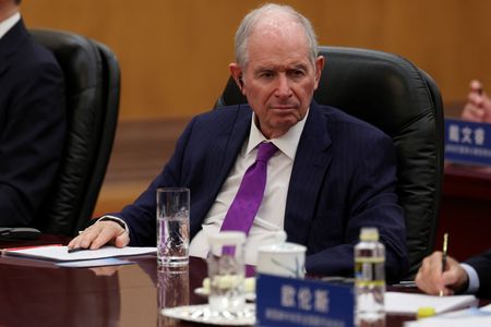 tagreuters.com2025binary_LYNXNPEL2R0DO-VIEWIMAGE