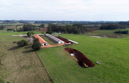 tagreuters.com2025binary_LYNXNPEL4T0QB-VIEWIMAGE