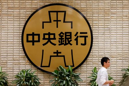 tagreuters.com2025binary_LYNXNPEL500IB-VIEWIMAGE