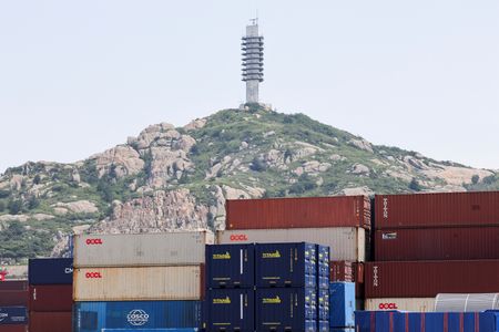 tagreuters.com2025binary_LYNXNPEL87045-VIEWIMAGE