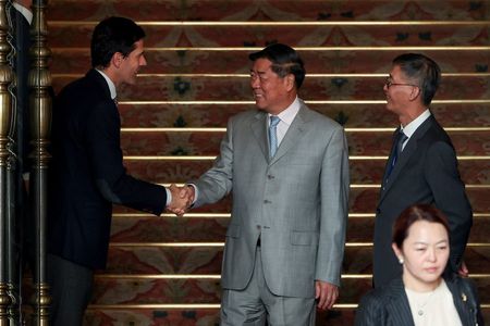 tagreuters.com2025binary_LYNXNPEL8E0NB-VIEWIMAGE