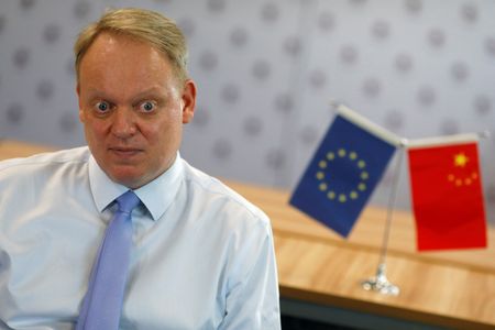 tagreuters.com2025binary_LYNXNPEL8G01G-VIEWIMAGE