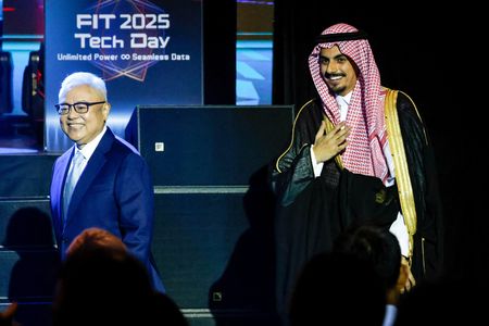 tagreuters.com2025binary_LYNXNPEL8G0DQ-VIEWIMAGE