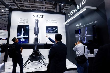 tagreuters.com2025binary_LYNXNPEL8H0DR-VIEWIMAGE