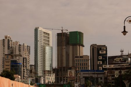 tagreuters.com2025binary_LYNXNPEL8N051-VIEWIMAGE