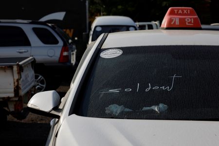 tagreuters.com2025binary_LYNXNPEL8S0Z7-VIEWIMAGE