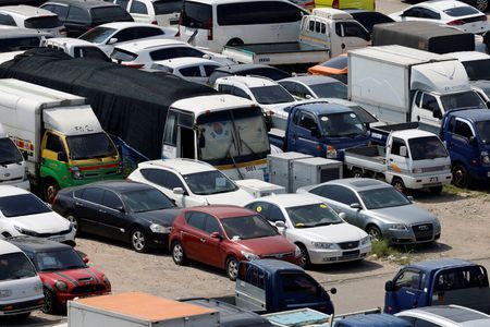 tagreuters.com2025binary_LYNXNPEL8S0ZA-VIEWIMAGE