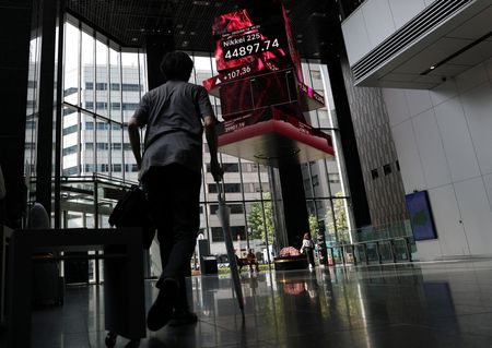 tagreuters.com2025binary_LYNXNPEL9500A-VIEWIMAGE