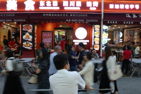 tagreuters.com2025binary_LYNXNPEL9B0BW-VIEWIMAGE