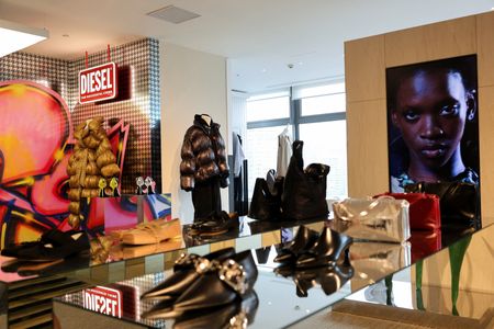 tagreuters.com2025binary_LYNXNPEL9G01U-VIEWIMAGE