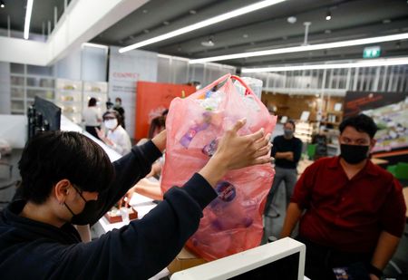 tagreuters.com2022binary_LYNXMPEI1D0CP-VIEWIMAGE