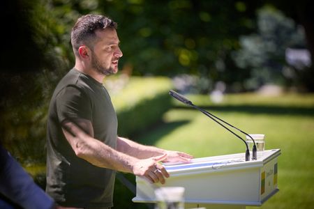 tagreuters.com2022binary_LYNXMPEI7608W-VIEWIMAGE