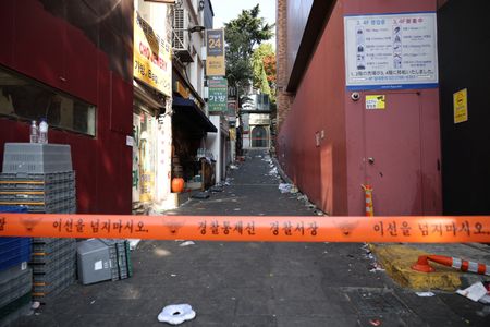 tagreuters.com2022binary_LYNXMPEIA01CS-VIEWIMAGE