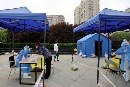 tagreuters.com2022binary_LYNXNPEI490BW-VIEWIMAGE