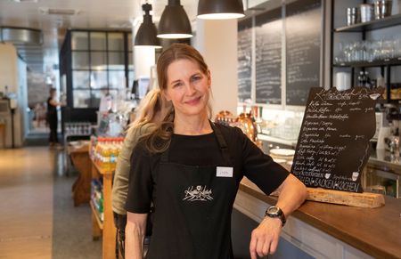 tagreuters.com2022binary_LYNXNPEI4F08G-VIEWIMAGE