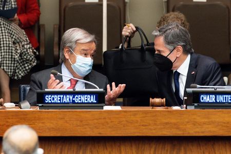 tagreuters.com2022binary_LYNXNPEI4H147-VIEWIMAGE