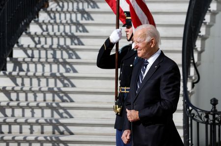 tagreuters.com2023binary_LYNXMPEJ0C0SU-VIEWIMAGE