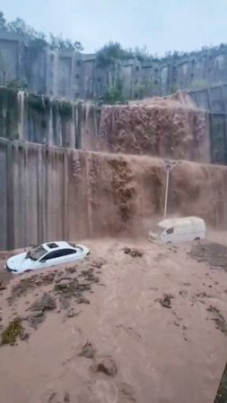 tagreuters.com2023binary_LYNXMPEJ6D0AD-VIEWIMAGE