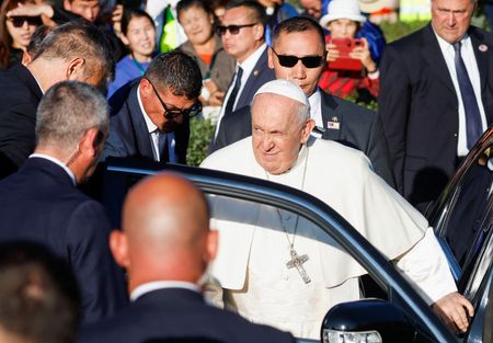 tagreuters.com2023binary_LYNXMPEJ8102K-VIEWIMAGE