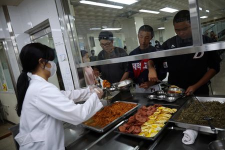 tagreuters.com2023binary_LYNXMPEJBB0VY-VIEWIMAGE