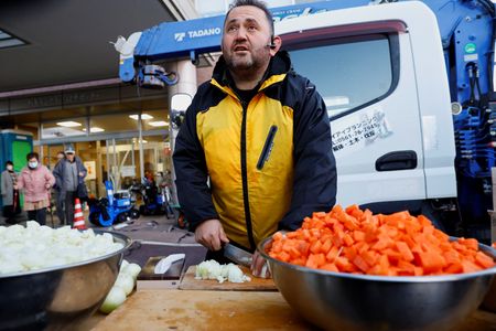 tagreuters.com2024binary_LYNXMPEK0408F-VIEWIMAGE