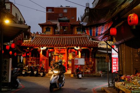 tagreuters.com2024binary_LYNXMPEK080BQ-VIEWIMAGE