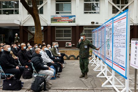 tagreuters.com2024binary_LYNXMPEK0O064-VIEWIMAGE