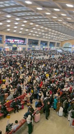 tagreuters.com2024binary_LYNXMPEK15044-VIEWIMAGE