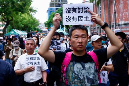 tagreuters.com2024binary_LYNXMPEK4K07R-VIEWIMAGE