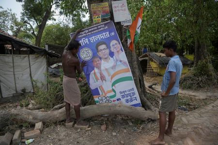 tagreuters.com2024binary_LYNXMPEK4T0DX-VIEWIMAGE