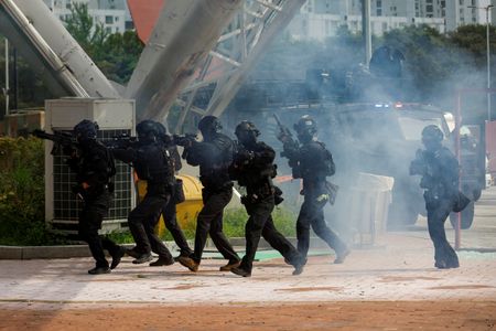 tagreuters.com2024binary_LYNXMPEK7J09N-VIEWIMAGE