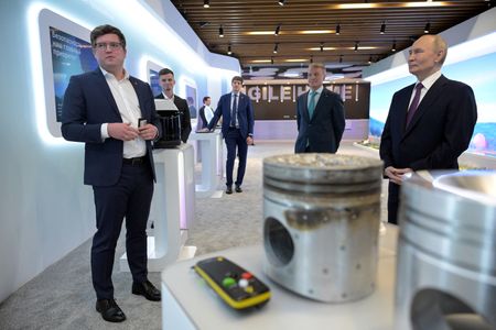 tagreuters.com2024binary_LYNXMPEKBA0QL-VIEWIMAGE