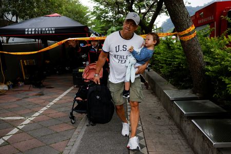 tagreuters.com2024binary_LYNXNPEK3402C-VIEWIMAGE