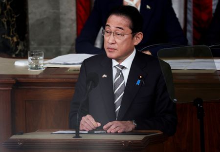 tagreuters.com2024binary_LYNXNPEK3A0PZ-VIEWIMAGE