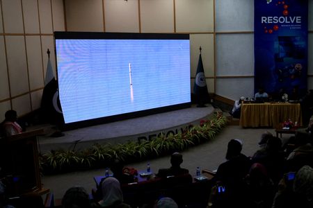 tagreuters.com2025binary_LYNXMPEL0G0J8-VIEWIMAGE