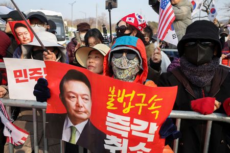 tagreuters.com2025binary_LYNXMPEL2703N-VIEWIMAGE