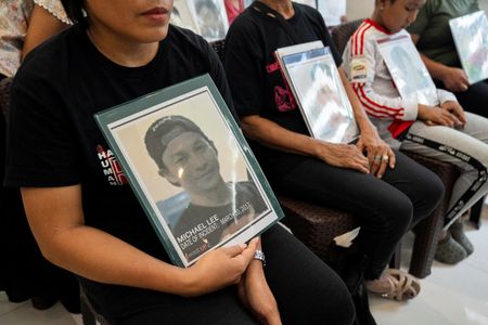 tagreuters.com2025binary_LYNXMPEL2B0E3-VIEWIMAGE