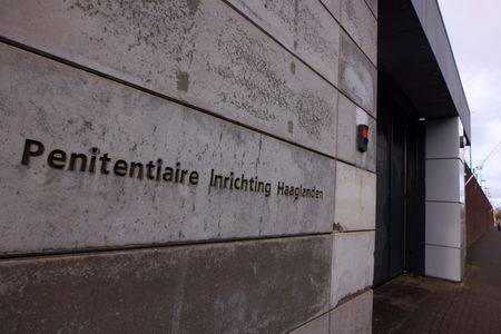 tagreuters.com2025binary_LYNXMPEL2B0N5-VIEWIMAGE