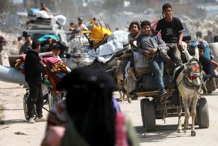 tagreuters.com2025binary_LYNXMPEL2I0HV-VIEWIMAGE