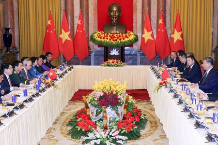 tagreuters.com2025binary_LYNXMPEL3E0BX-VIEWIMAGE