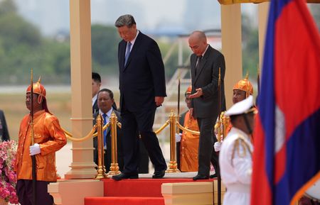 tagreuters.com2025binary_LYNXMPEL3G06W-VIEWIMAGE