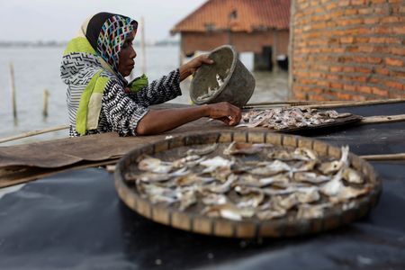 tagreuters.com2025binary_LYNXMPEL3H0K3-VIEWIMAGE