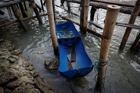 tagreuters.com2025binary_LYNXMPEL3H0KJ-VIEWIMAGE