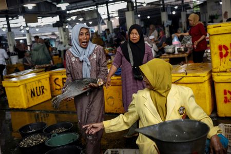 tagreuters.com2025binary_LYNXMPEL3H0KN-VIEWIMAGE