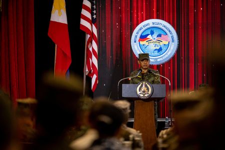 tagreuters.com2025binary_LYNXMPEL3K070-VIEWIMAGE