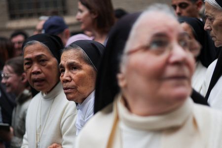 tagreuters.com2025binary_LYNXMPEL3N0D3-VIEWIMAGE