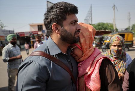 tagreuters.com2025binary_LYNXMPEL3O0IA-VIEWIMAGE