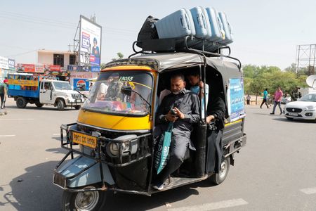 tagreuters.com2025binary_LYNXMPEL3O0IC-VIEWIMAGE