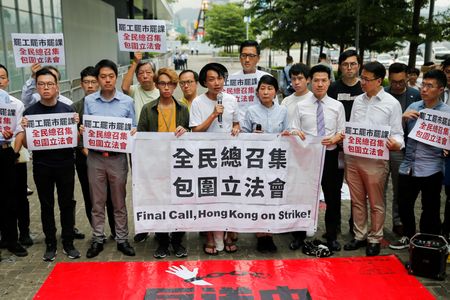 tagreuters.com2025binary_LYNXMPEL3R119-VIEWIMAGE