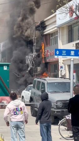 tagreuters.com2025binary_LYNXMPEL3T0OF-VIEWIMAGE